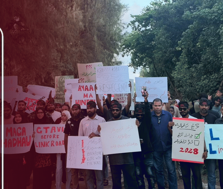 Protesters in Addu City demand immediate work on link road