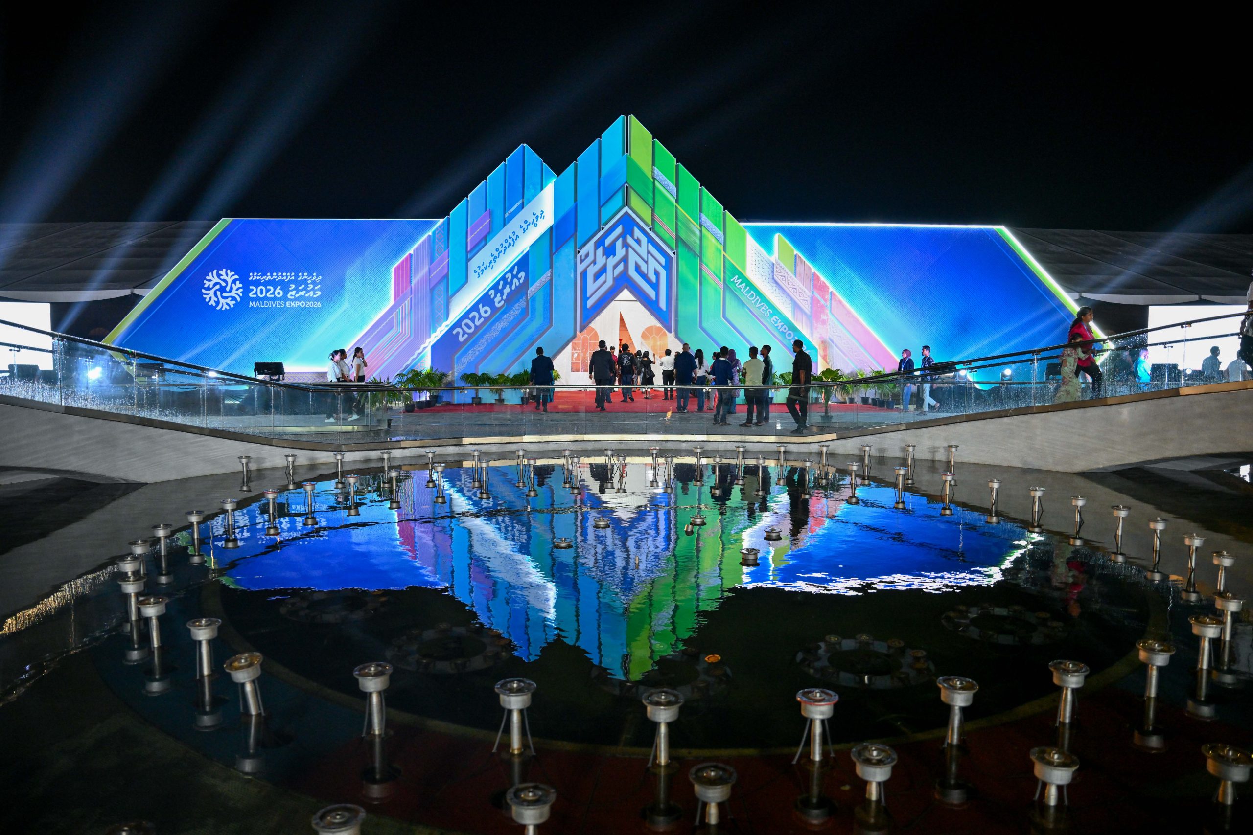 Productivity Expo Surpasses 200,000 Visitors, Averaging 41,000 a Day