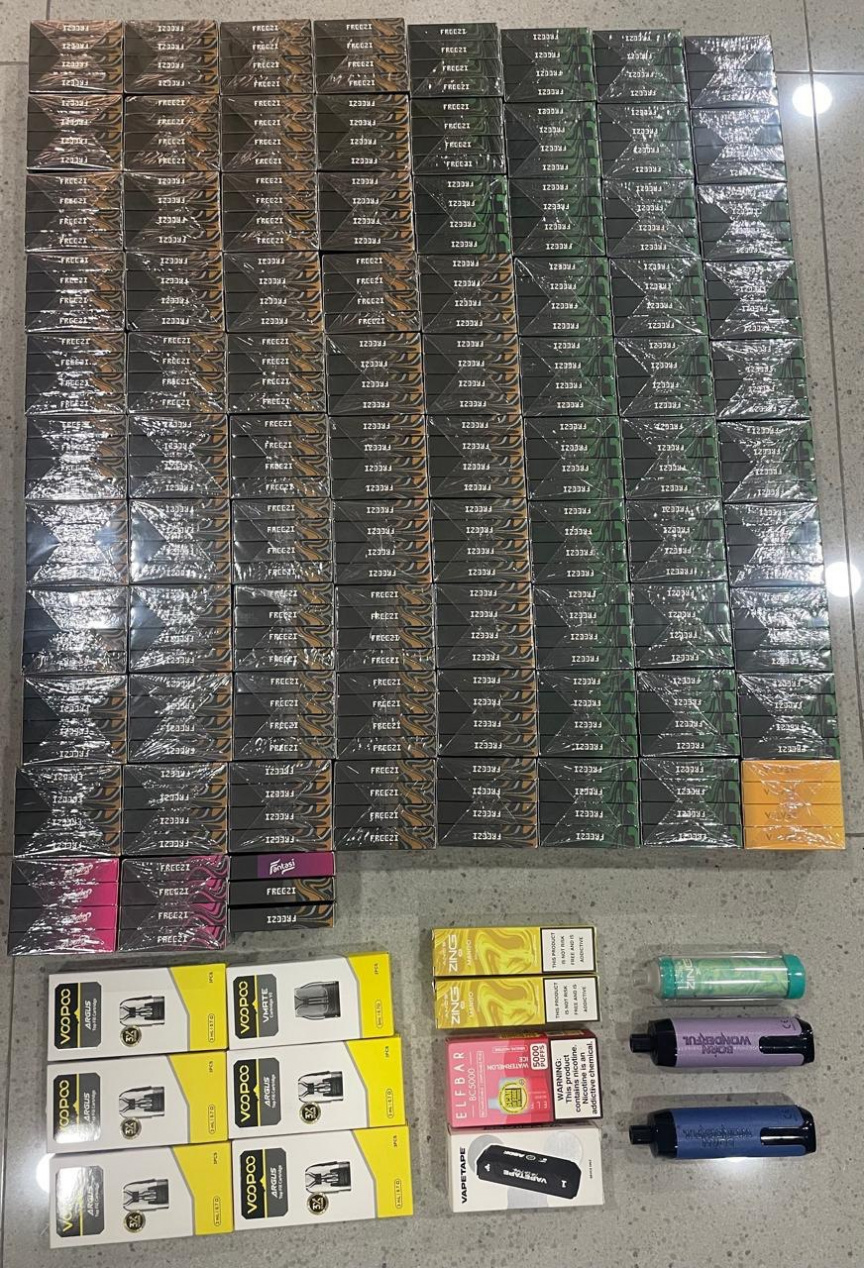 Maldives Customs Seizes Largest Vape Shipment Valued at MVR 2.7 Million