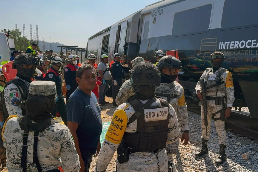 13 Dead, 98 Injured as Train Derails in Oaxaca, Mexico