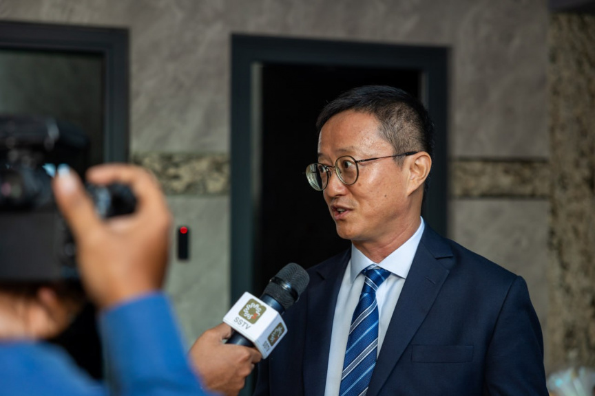 China’s Ambassador Denies Causing Maldives’ Debt Struggles, Pledges Assistance