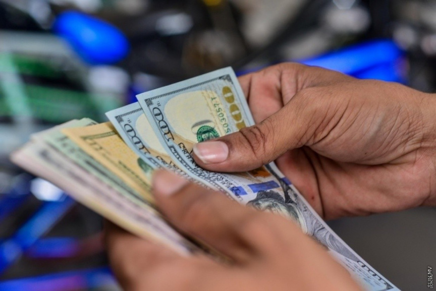 Expat Arrested for Selling USD at Maldives Airport Faces 15-Day Remand