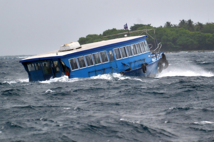 Maldives Issues White Alert for Strong Winds and Rough Seas in Central Region