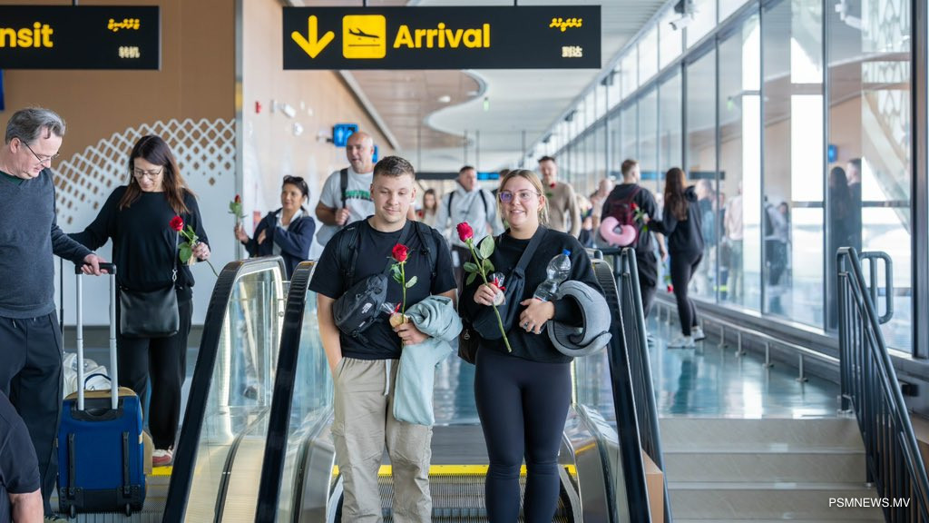 Maldives Sees Surge in Tourist Arrivals with 99,000 Visitors in First 14 Days of 2026