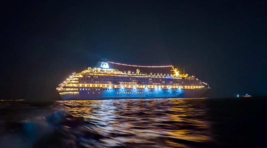 Crystal Symphony makes one-day stop in Male’ with over 500 tourists