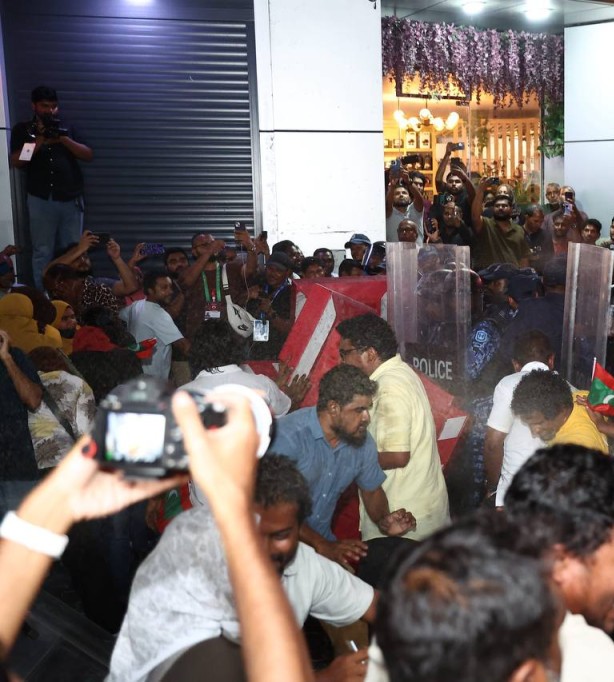 Elections Commission Warns MDP and PNF Over Divisive Political Activities