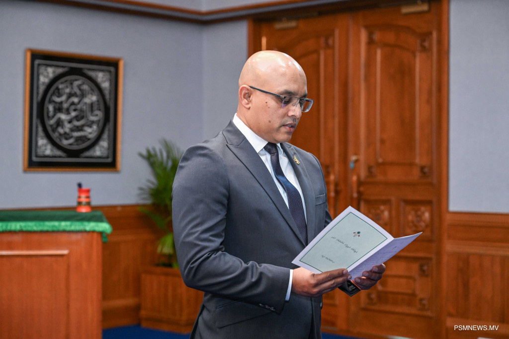 Finance Minister Hassan Zareer Appointed President of Local Government Authority