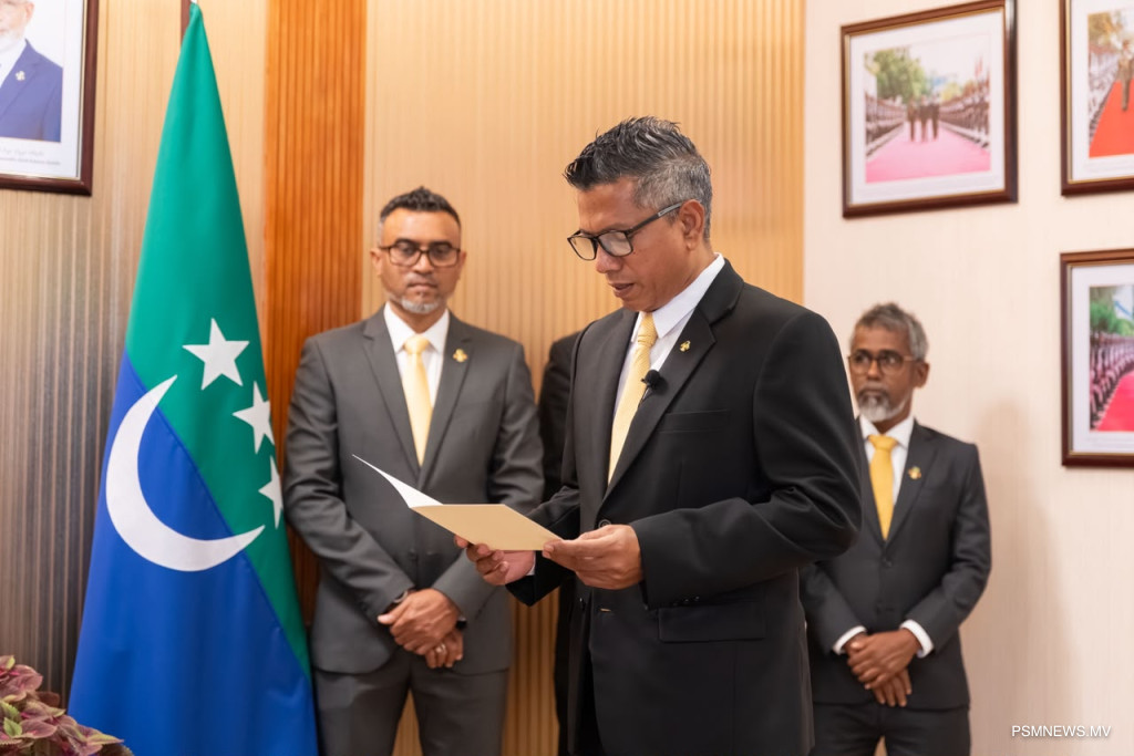 Former Addu City Mayor Abdullah Sadiq Sworn In as Hithadhoo North MP