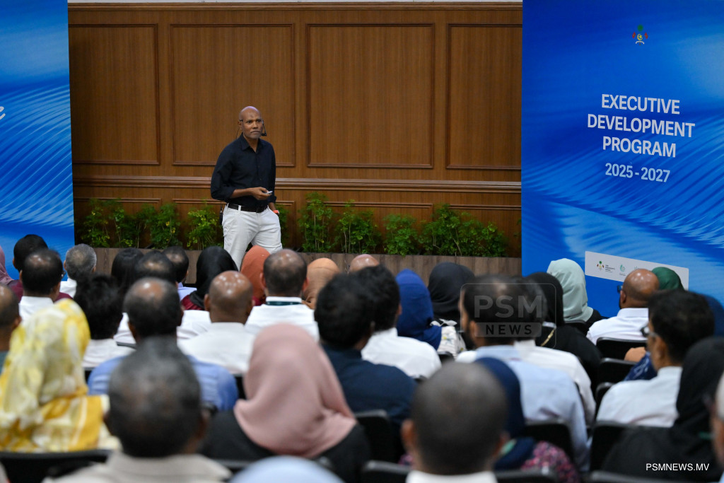 Senior Government Officials Tackle Leadership Challenges in New Executive Development Program