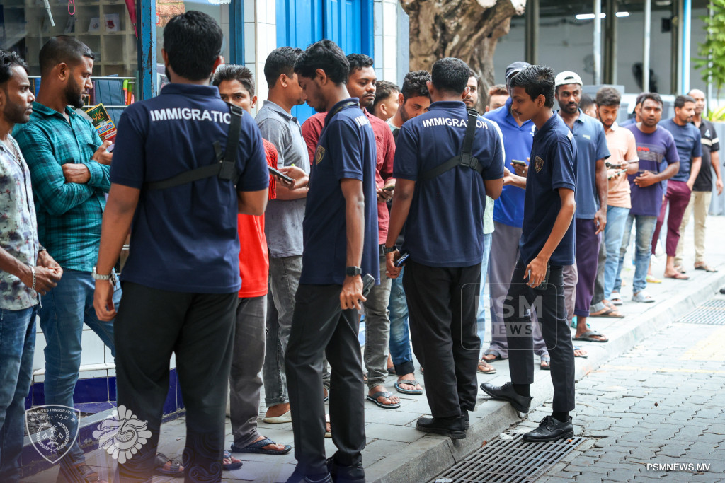Government Mandates Bank Accounts for Foreign Workers to Secure Wage Rights