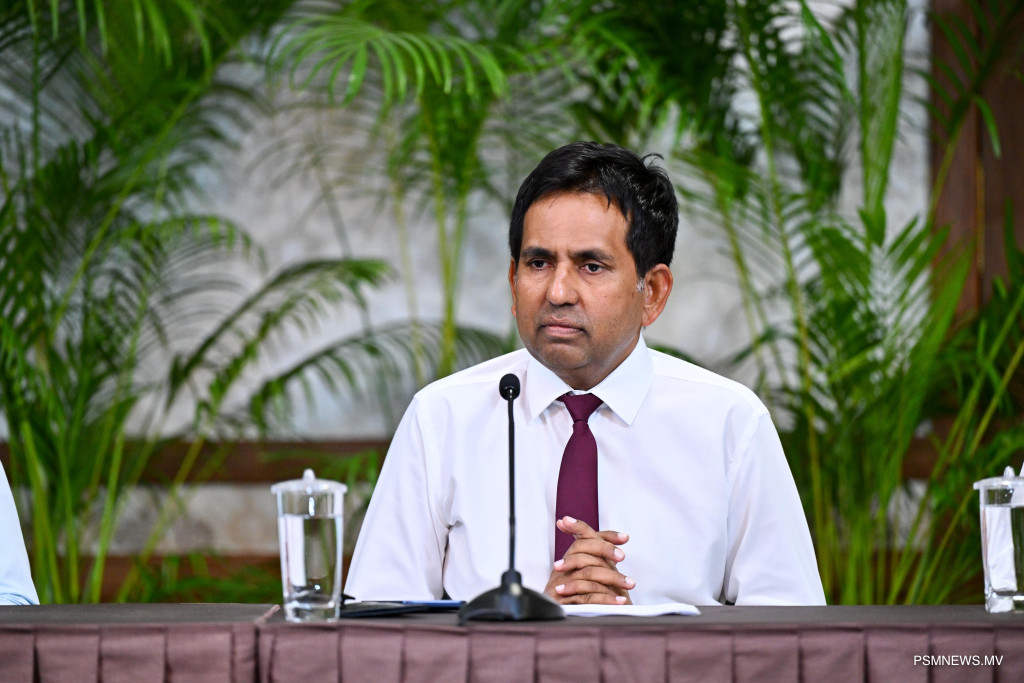 Economic Minister Assures Stability Amid Debt Restructuring and Market Concerns