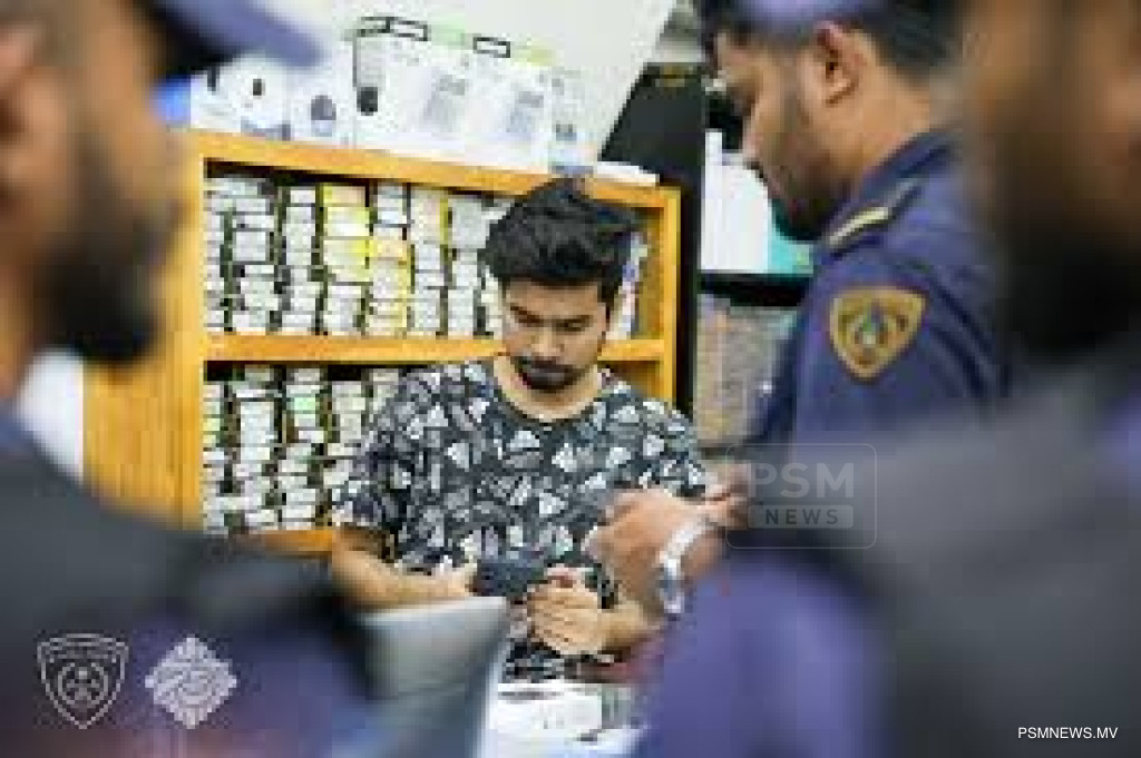Maldives Bans Business Visa Conversions to Stop Exploitation of Work Permits