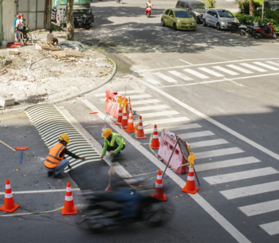 HDC Begins Replacing Speed Breakers in Hulhumale to Reduce Accidents