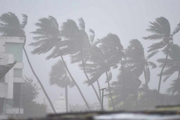 Maldives Meteorological Service Warns of Heavy Rain, Strong Winds Over Next Three Days