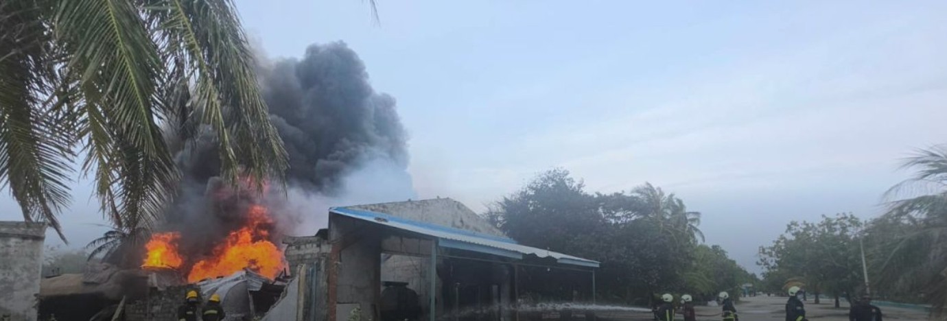Fire at Funadhoo Petrol Shed Destroys Home, Several Injured by Smoke