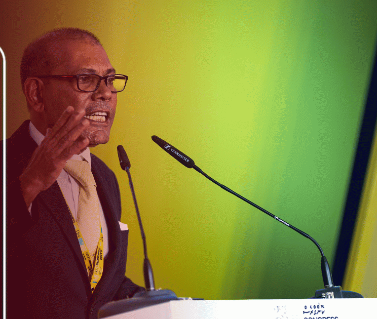 Nasheed cites Azim's expulsion in indirect warning to MDP MPs over Eagle Hills motion