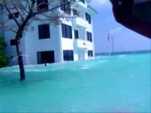 maldives tsunami